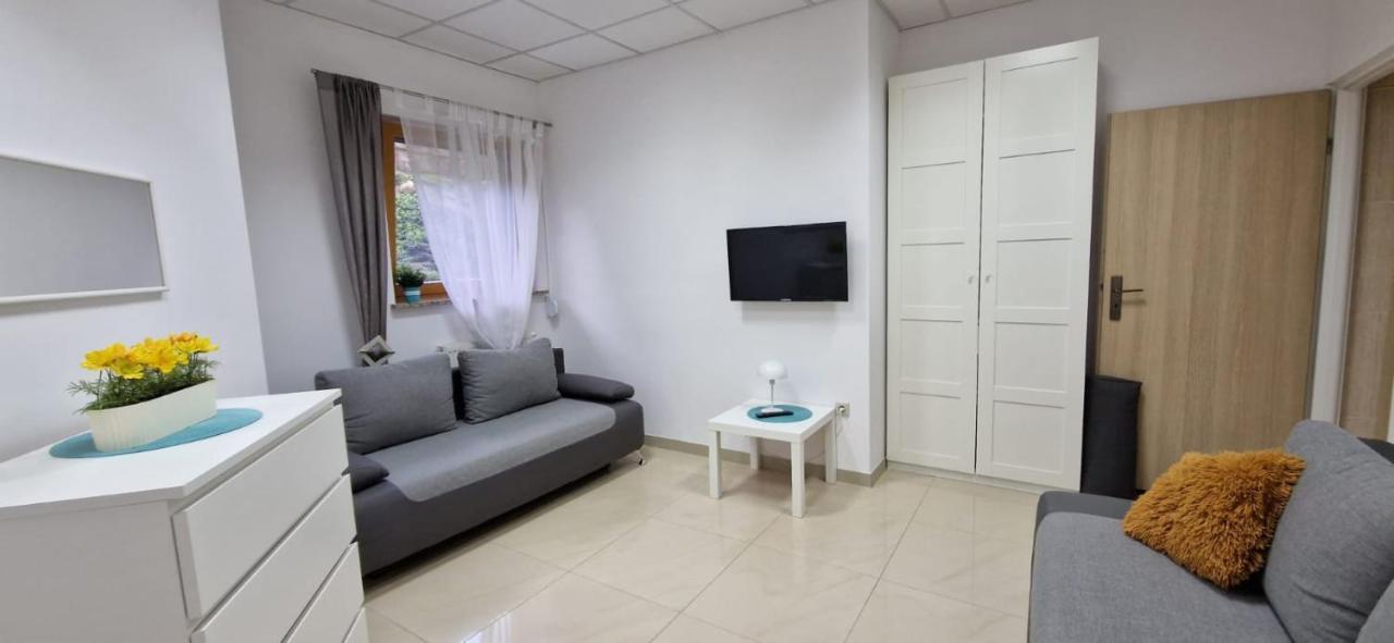 Rodzinne Zacisze: Pet-friendly Family Haven With Parking Karpacz